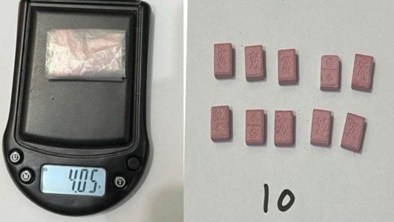 Narkoba Lubuk Linggau, ekstasi, Polres Lubuk Linggau, pengungkapan narkoba, Sumatera Selatan, peredaran narkotika, berita kriminal, pemberantasan narkoba, hukum narkotika, keamanan masyarakat Narkoba Lubuk Linggau, ekstasi, Polres Lubuk Linggau, pengungkapan narkoba, Sumatera Selatan, peredaran narkotika, berita kriminal, pemberantasan narkoba, hukum narkotika, keamanan masyarakat