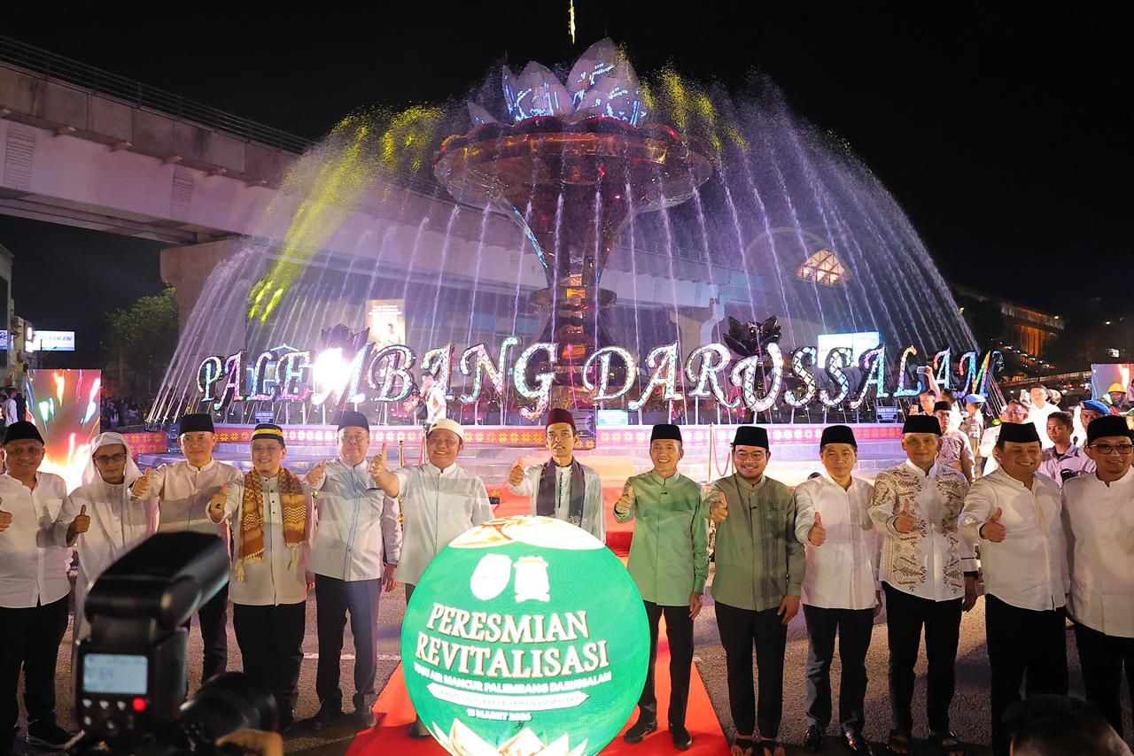 peresmian bundara air mancur tugu cempako palembang