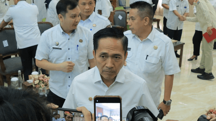 Ratu Dewa rapat koordinasi bersama jajaran Organisasi Perangkat Daerah (OPD) dan seluruh camat se-Kota Palembang di Rumah Dinas Wali Kota Palembang