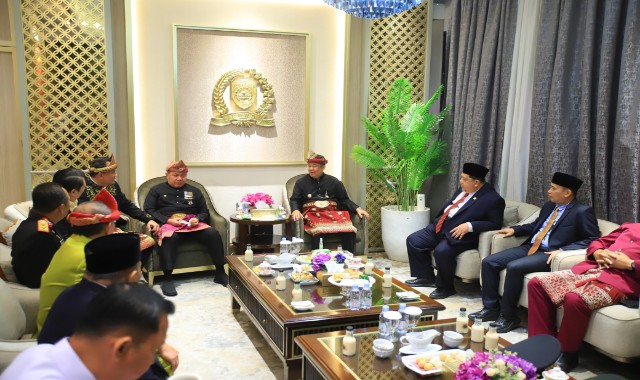 Herman Deru dan Cik Ujang Hadiri Paripurna HUT ke-80 Sumsel