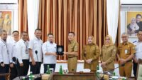 Wali Kota Palembang Ratu Dewa menerima audiensi Manager PLN UP3 Palembang terkait penguatan jaringan listrik di Palembang, Rumah Dinas Wali Kota Palembang, Dok: Ist Wali Kota Palembang Ratu Dewa menerima audiensi Manager PLN UP3 Palembang terkait penguatan jaringan listrik di Palembang, Rumah Dinas Wali Kota Palembang, Dok: Ist