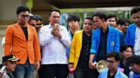 Halaman Kantor DPRD Provinsi Sumatera Selatan, Palembang. Halaman Kantor DPRD Provinsi Sumatera Selatan, Palembang.